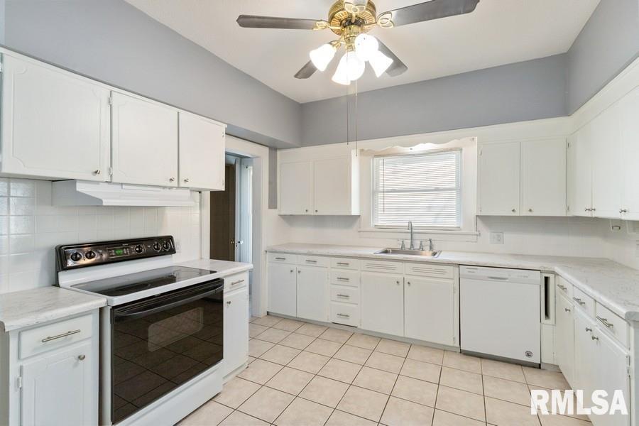 2110 Telegraph Road Davenport, IA 52804 - Photo 7 of 15 Gallery Image 7