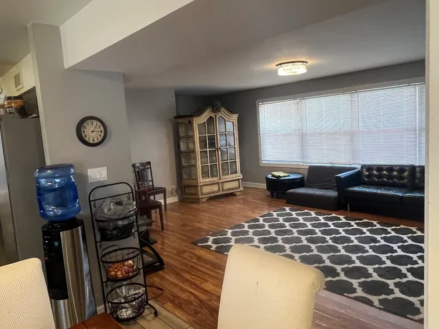 $680,000 | 6756 North Keating Avenue, Lincolnwood, IL 60712