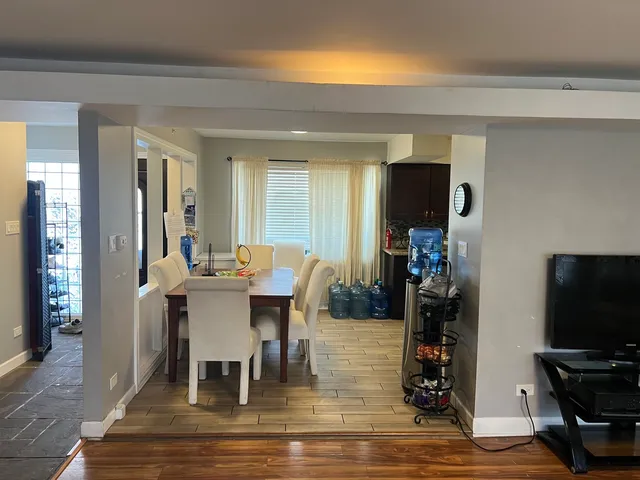 $680,000 | 6756 North Keating Avenue, Lincolnwood, IL 60712