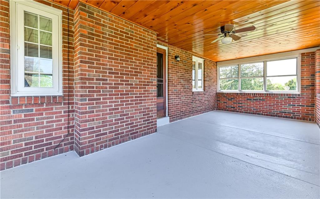 617 Soose Road Pittsburgh, PA 15209 - Photo 16 of 25 Gallery Image 16