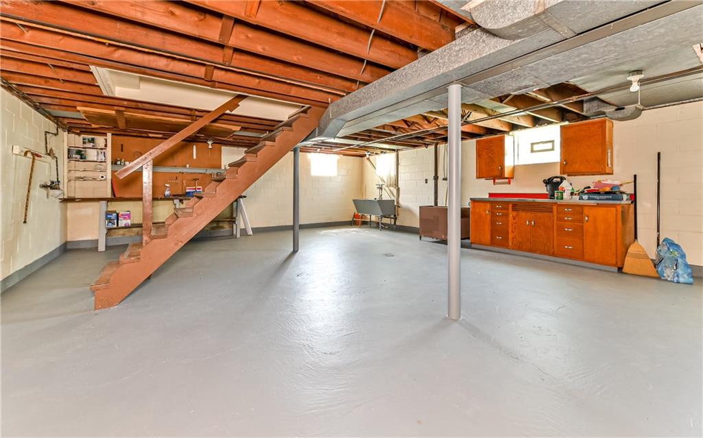 617 Soose Road Pittsburgh, PA 15209 - Photo 18 of 25 Gallery Image 18