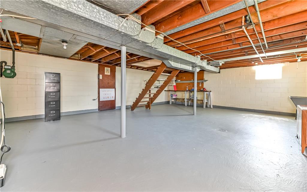 617 Soose Road Pittsburgh, PA 15209 - Photo 19 of 25 Gallery Image 19