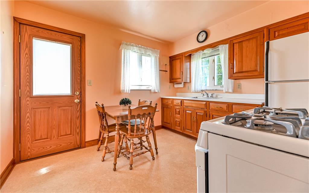 617 Soose Road Pittsburgh, PA 15209 - Photo 5 of 25 Gallery Image 5