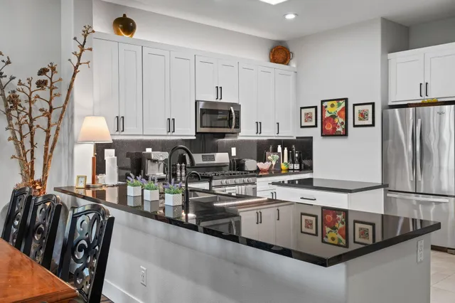 $3,400 | 105 North Kavenish Drive, Rancho Mirage, CA 92270