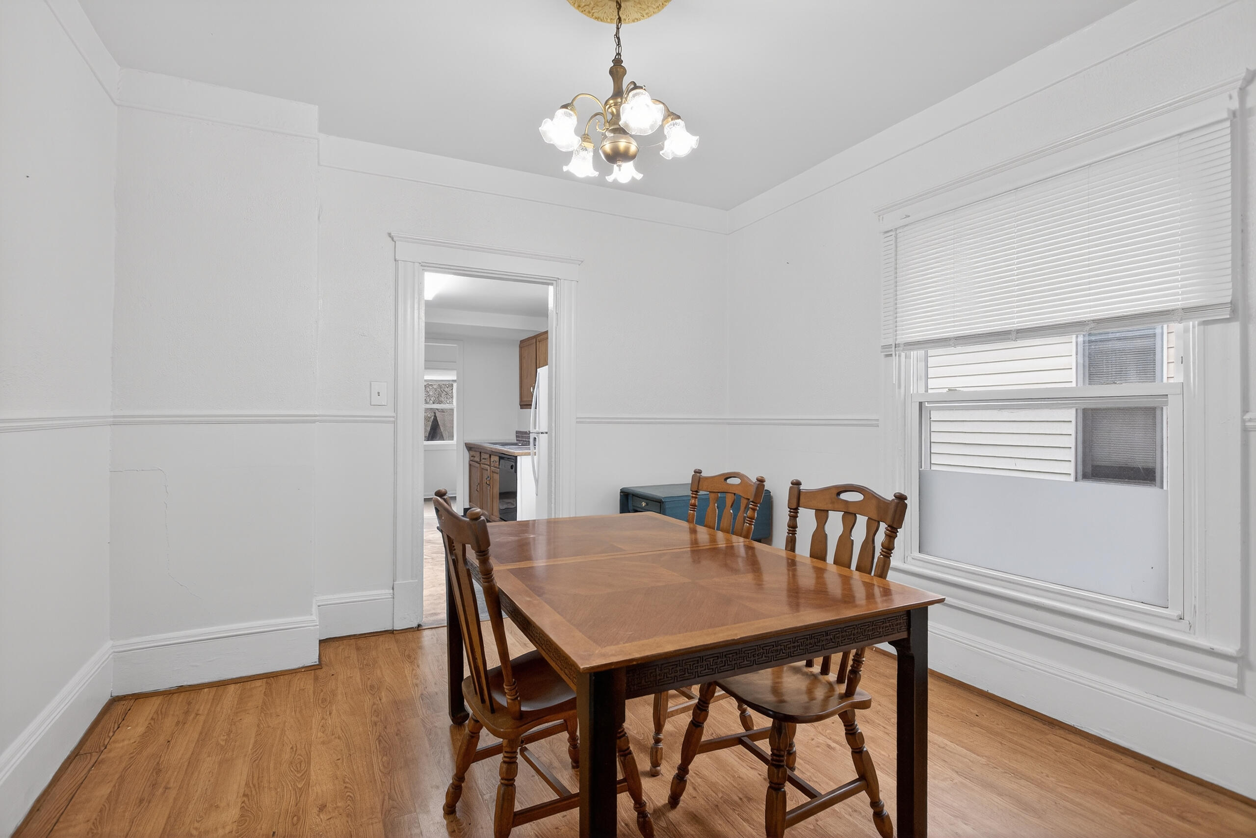 609 Webb Street Jackson, MI 49202 - Photo 7 of 42 014_0N0A1756