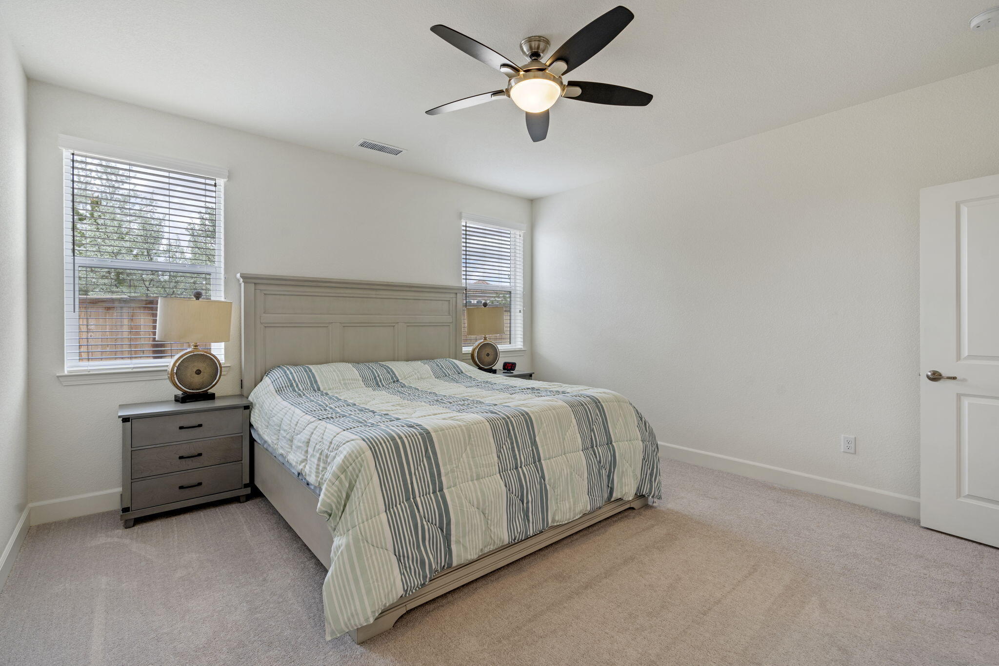 7480 Souverain Lane Reno, NV 89506 - Photo 18 of 32 18-web-or-mls-DSC04928