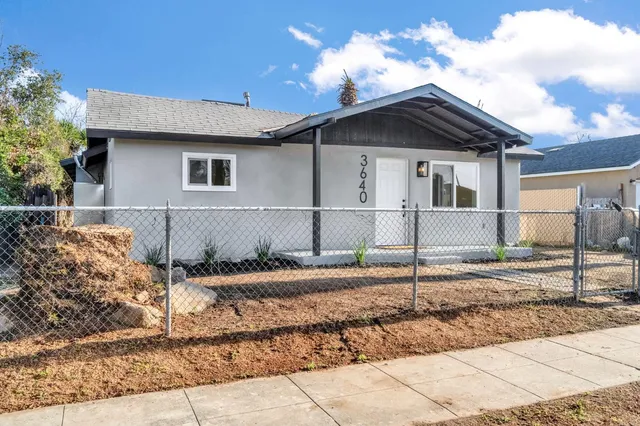 $339,900 | 3640 South Calvin Avenue, Fresno, CA 93725