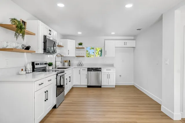 $339,900 | 3640 South Calvin Avenue, Fresno, CA 93725