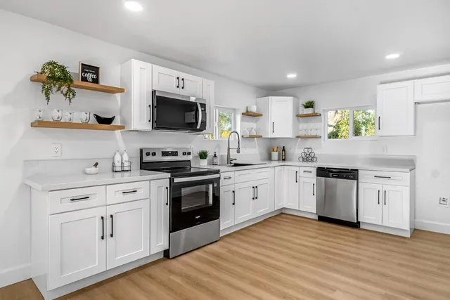 $339,900 | 3640 South Calvin Avenue, Fresno, CA 93725