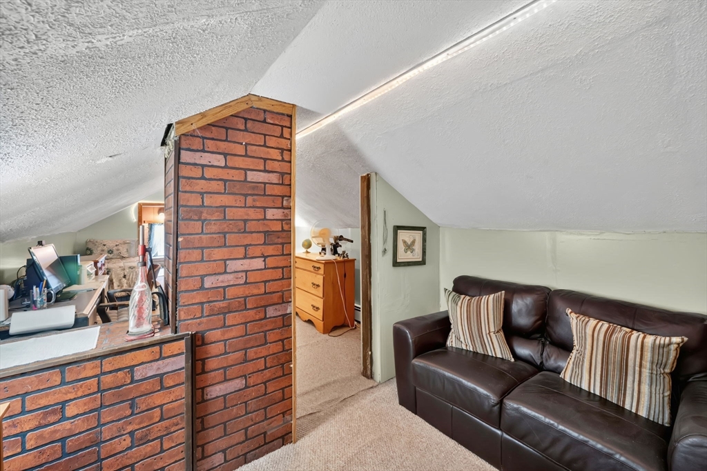 121 Merrill Road Springfield, MA 01119 - Photo 24 of 31