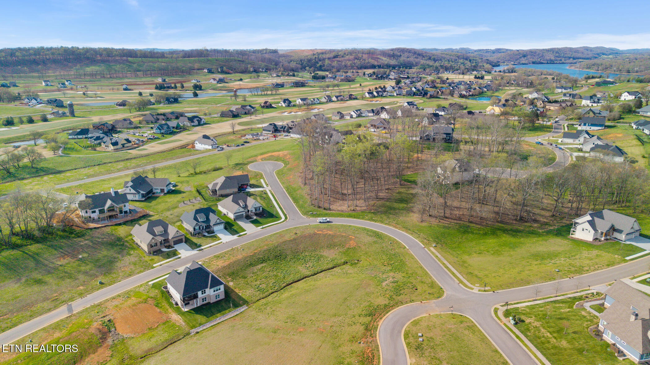 104 Azalea Lane Loudon, TN 37774 - Photo 9 of 34 dji_20260324102722_0090_d