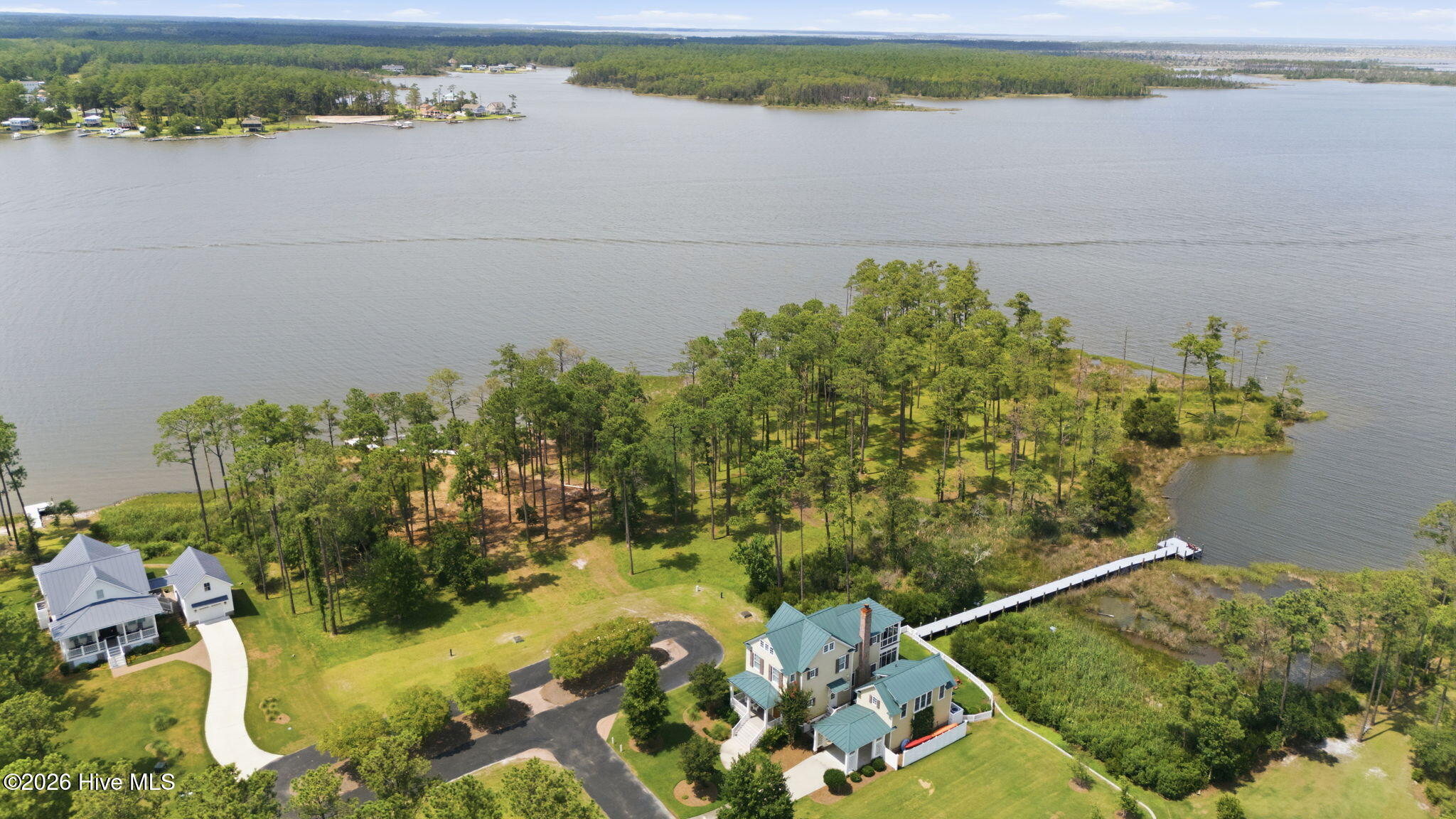 238 Oyster Point Road Oriental, NC 28571 - Photo 6 of 32