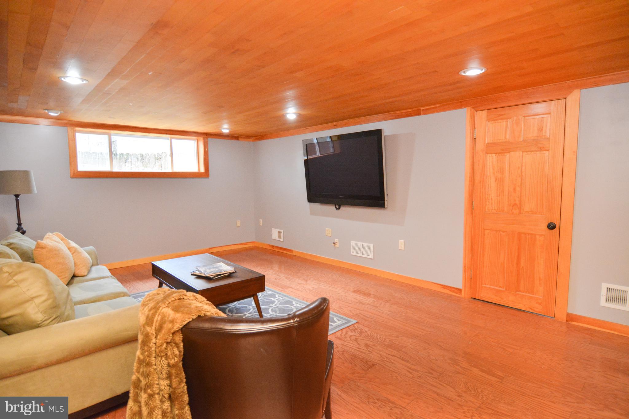 1411 Carson Road Wilmington, DE 19803 - Photo 14 of 36 Custom family room with large tv