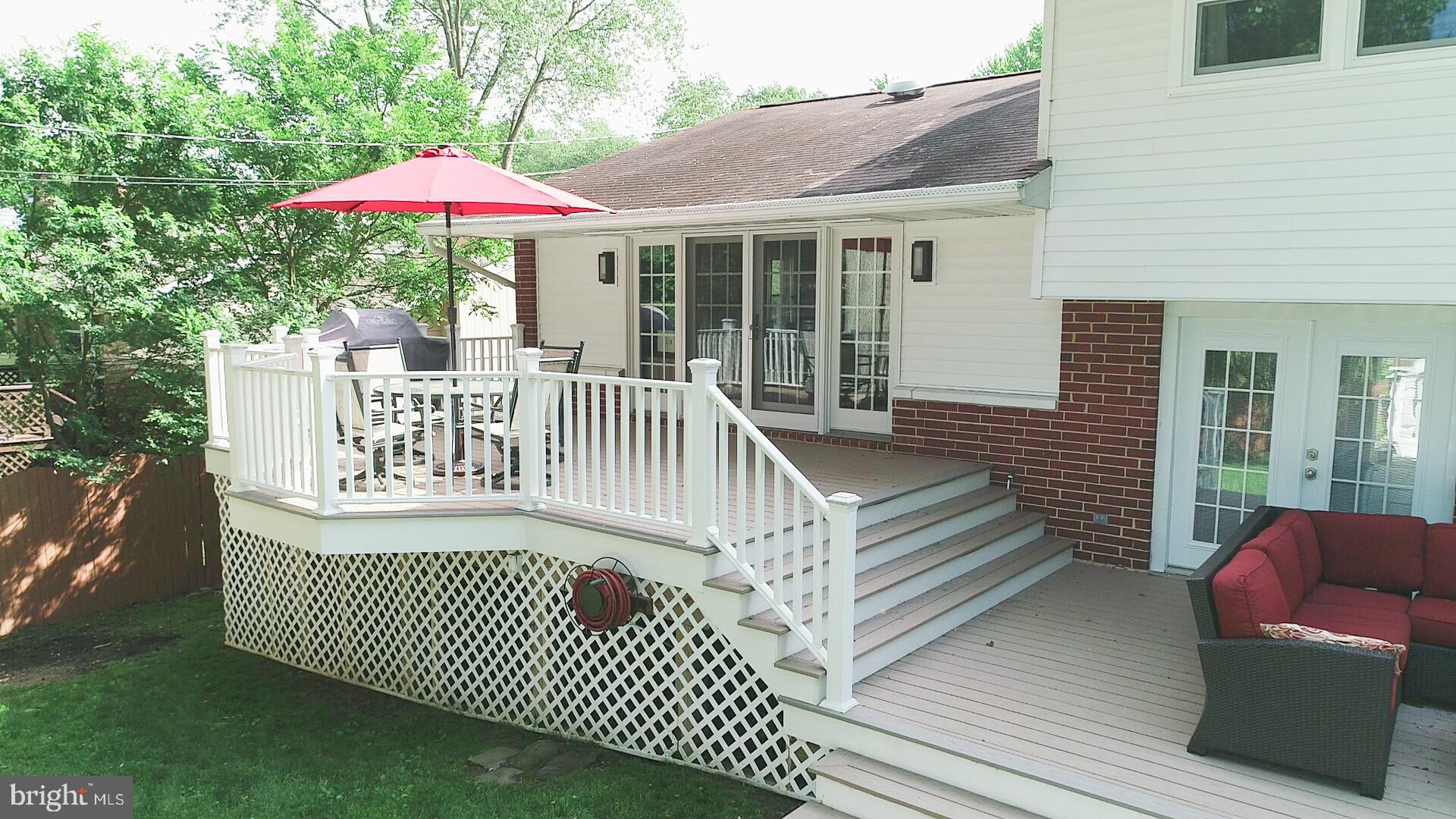 1411 Carson Road Wilmington, DE 19803 - Photo 29 of 36 Custom deck