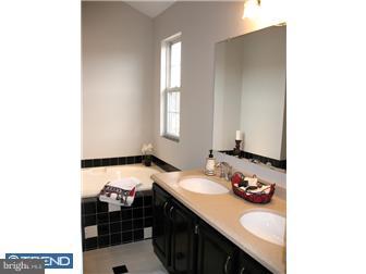 11 Parc Ridge Drive Mount Holly, NJ 08060 - Photo 8 of 12