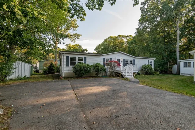 $299,999 | 20 Birch Street, Rockland, MA 02370