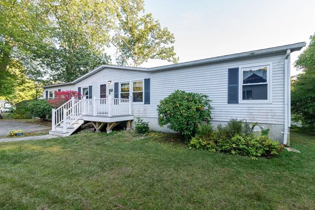 $299,999 | 20 Birch Street, Rockland, MA 02370