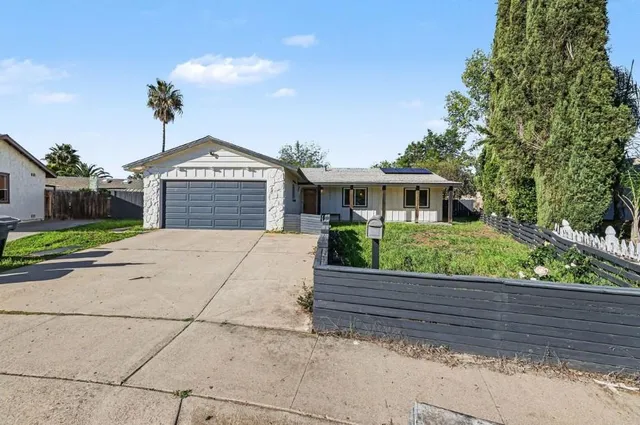 $3,785 | 201 Dorothy Court, Escondido, CA 92027