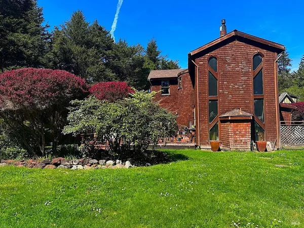 $1,095,000 | 10360 Gary Lane, Mendocino, CA 95460