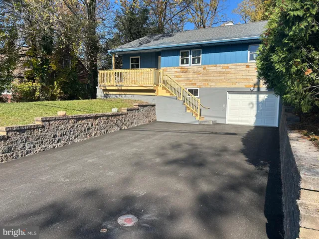 $319,900 | 4052 Locust Lane, Harrisburg, PA 17109