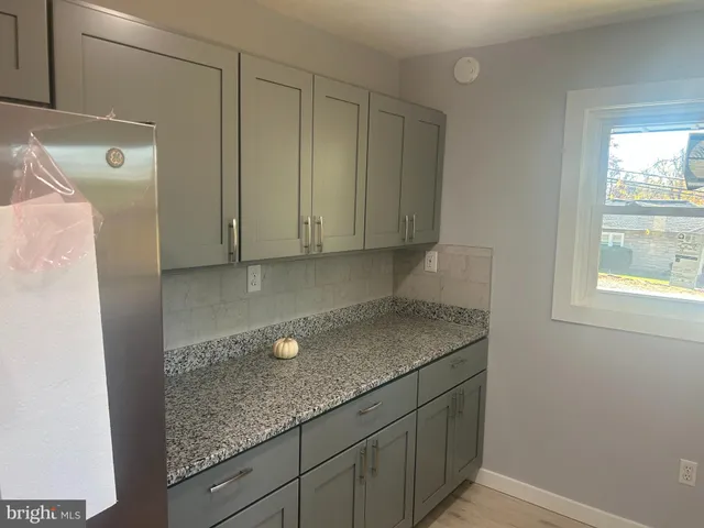 $319,900 | 4052 Locust Lane, Harrisburg, PA 17109