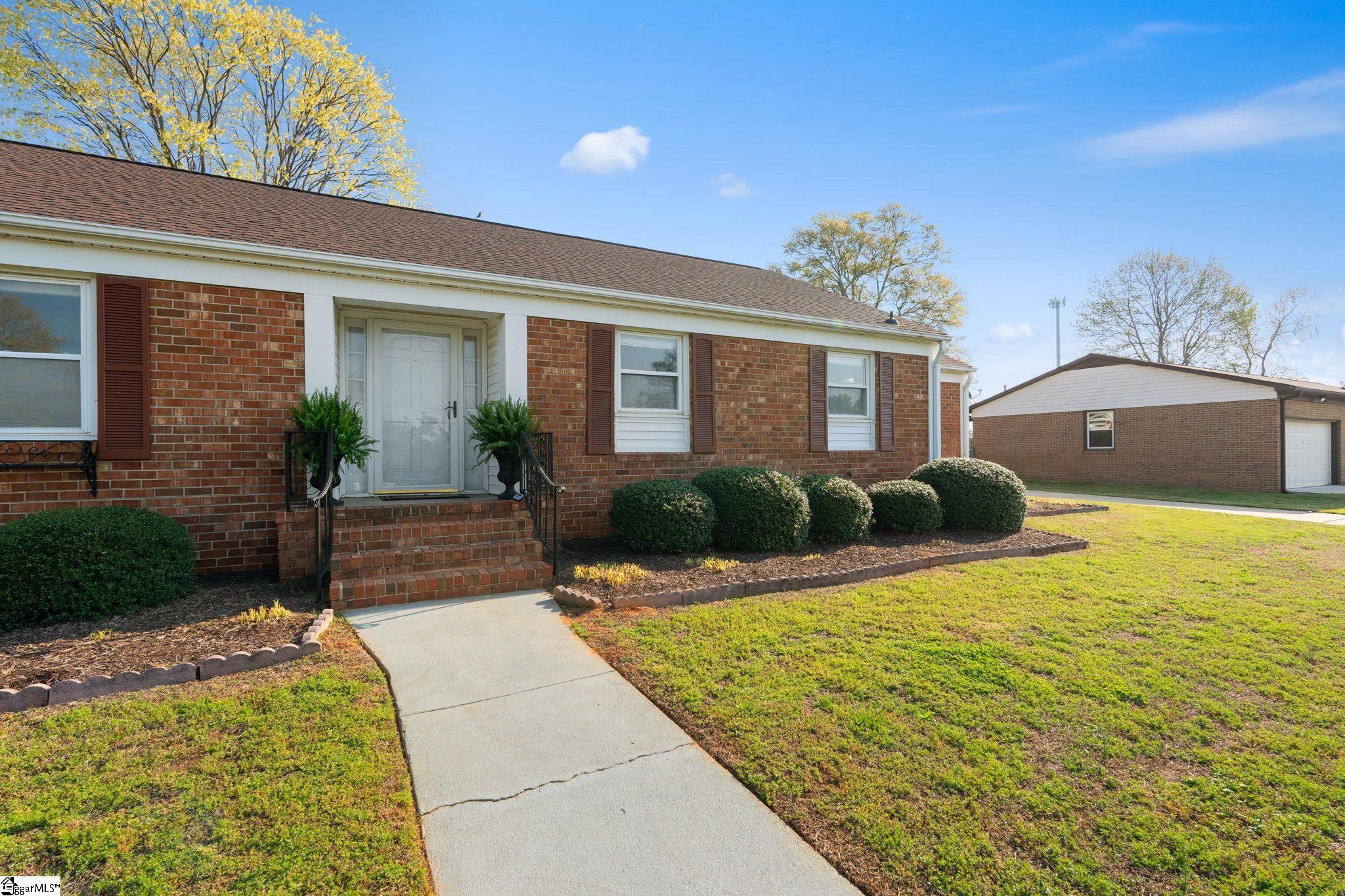106 Whitestone Avenue Mauldin, SC 29662 - Photo 5 of 32