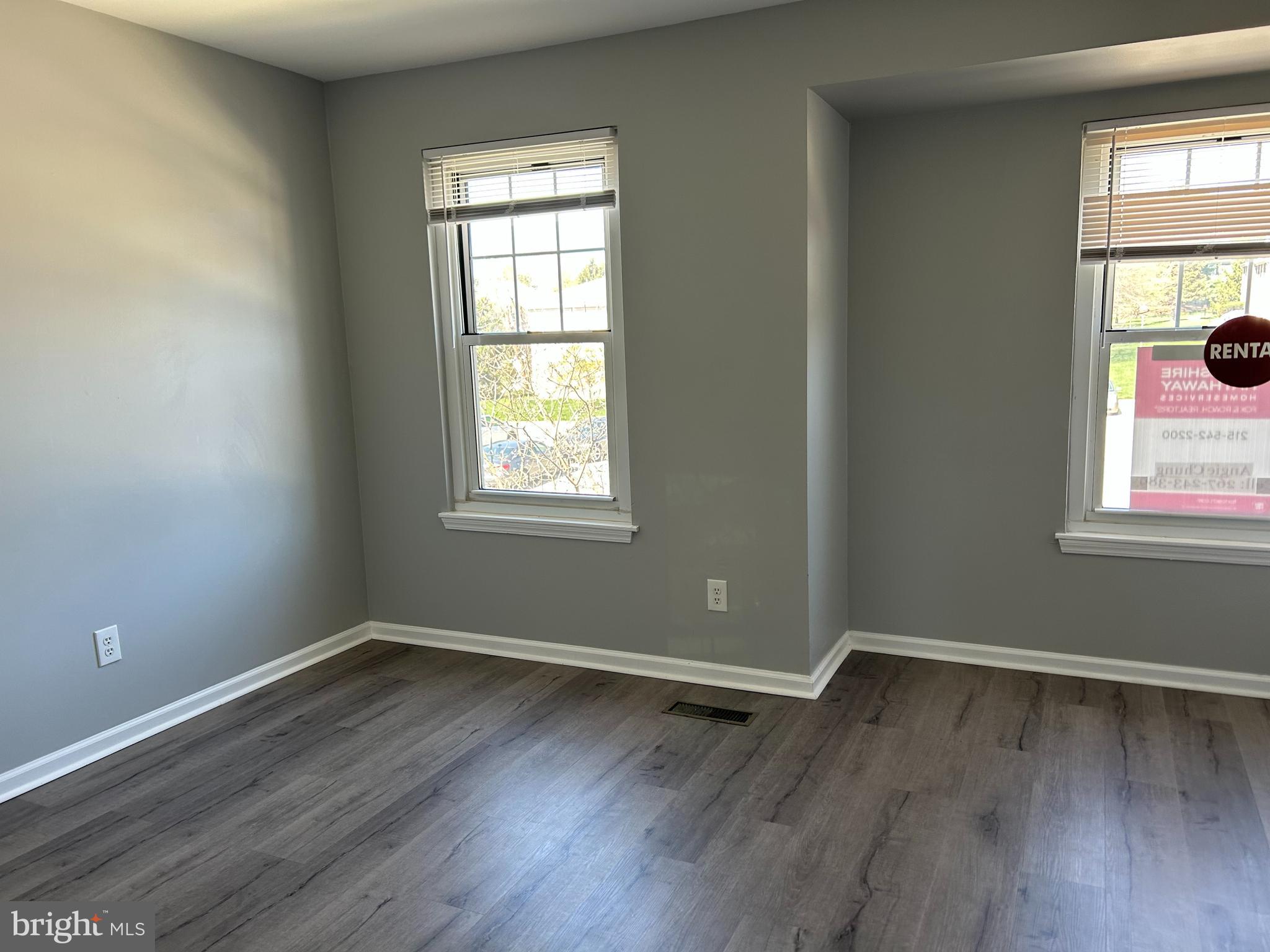 29 Ramsgate Court, Unit 214 U29 Blue Bell, PA 19422 - Photo 14 of 20 Bedroom 2