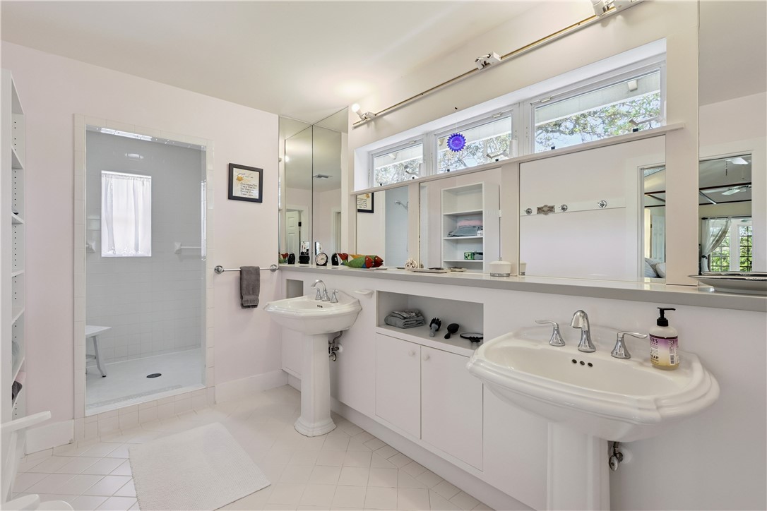 3628 Rio Vista Boulevard Vero Beach, FL 32963 - Photo 16 of 29 a view of bathroom with dual sinks