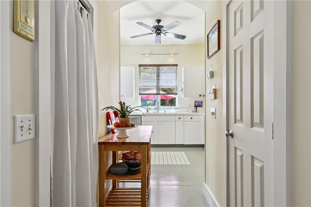 3628 Rio Vista Boulevard Vero Beach, FL 32963 - Photo 9 of 29 a dining room with furniture and window