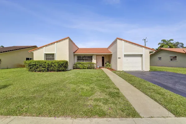 $639,000 | 5521 Southwest 114th Avenue, Cooper City, FL 33330