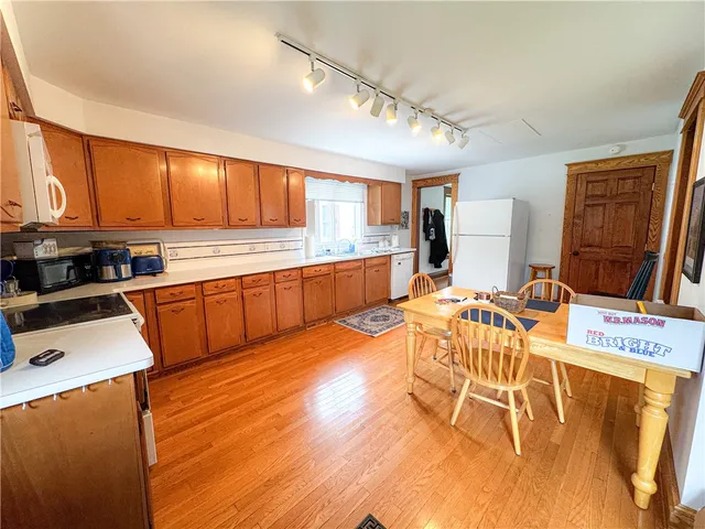 $374,900 | 80 East Main Street, Le Roy, NY 14482