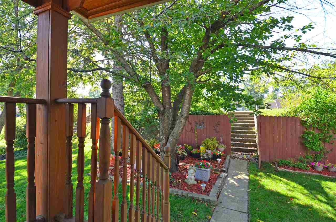 2006 Spring Street Fort Wayne, IN 46808 - Photo 6 of 18