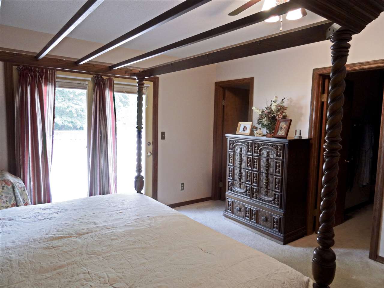 5277 Yankeetown Road Boonville, IN 47601 - Photo 12 of 29 Gallery Image 12