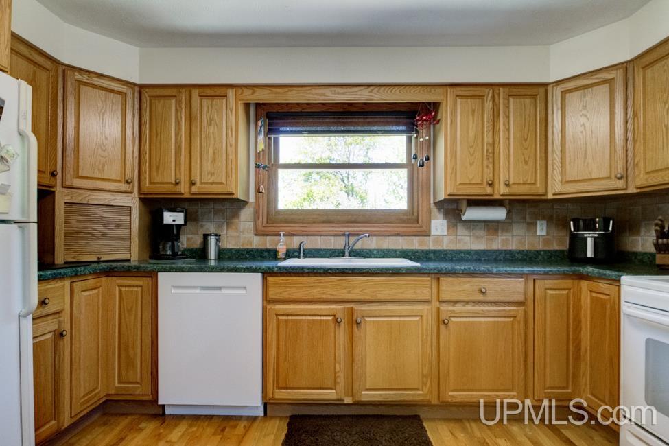 N14902 County 566 Road Carney, MI 49812 - Photo 5 of 77