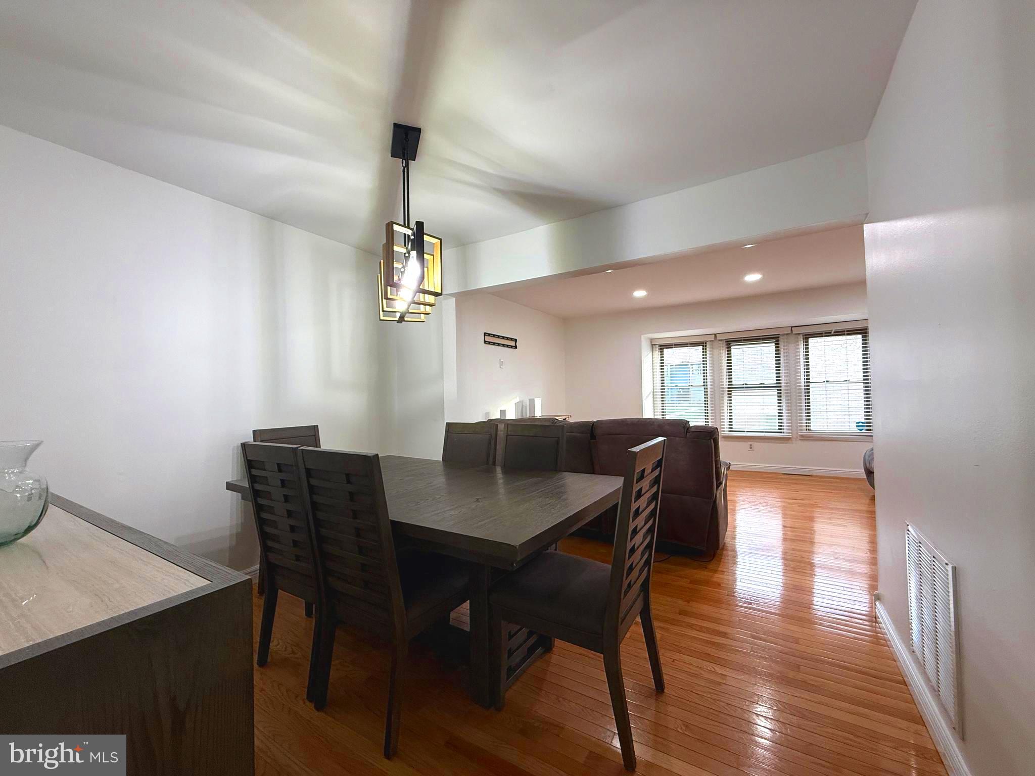 542 Fairfield Road East Windsor, NJ 08520 - Photo 5 of 20 Gallery Image 5