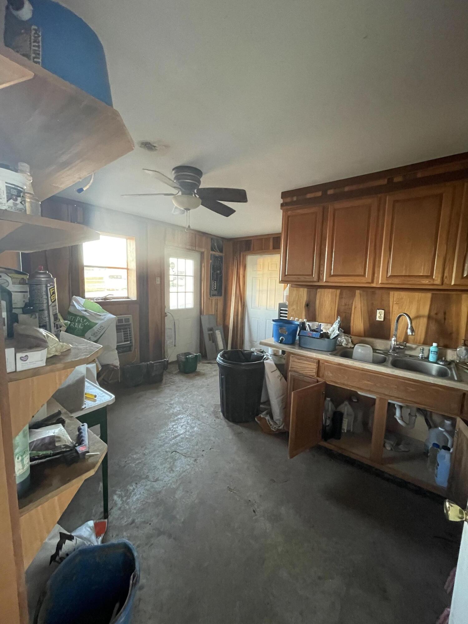 4309 Lexington Road Lancaster, KY 40444 - Photo 18 of 33 A67C214D-EE68-4954-BFAE-9D8BF10BFB1B