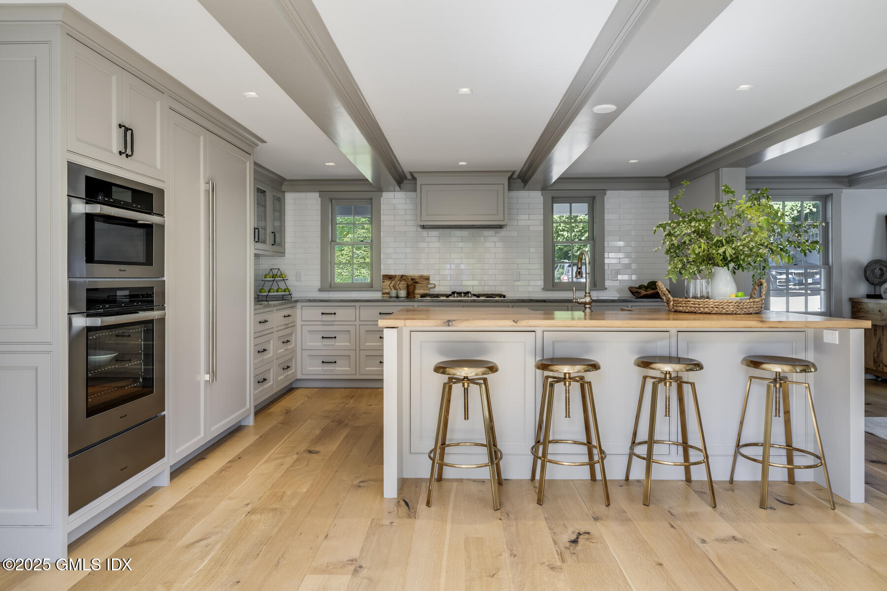 485 Laurel Road New Canaan, CT 06840 - Photo 11 of 40 JJA09315_WEB 2