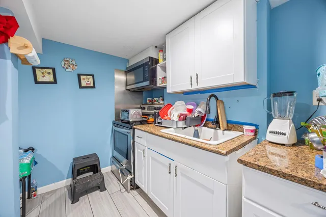 $1,098,000 | 414 Chestnut Street | City Line