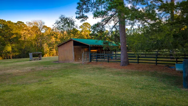 $498,750 | 348 Rolling Wood, Livingston, TX 77351