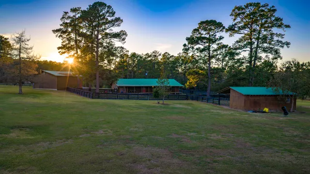 $498,750 | 348 Rolling Wood, Livingston, TX 77351