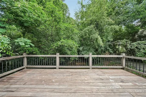 $500,000 | 1277 Dunwoody Lane Northeast, Brookhaven, GA 30319