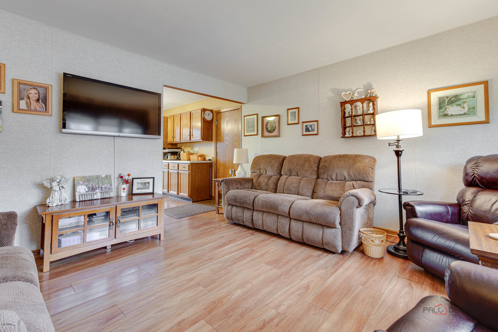 3425 Stonegate Road Waukegan, IL 60087 - Photo 4 of 25 Gallery Image 4