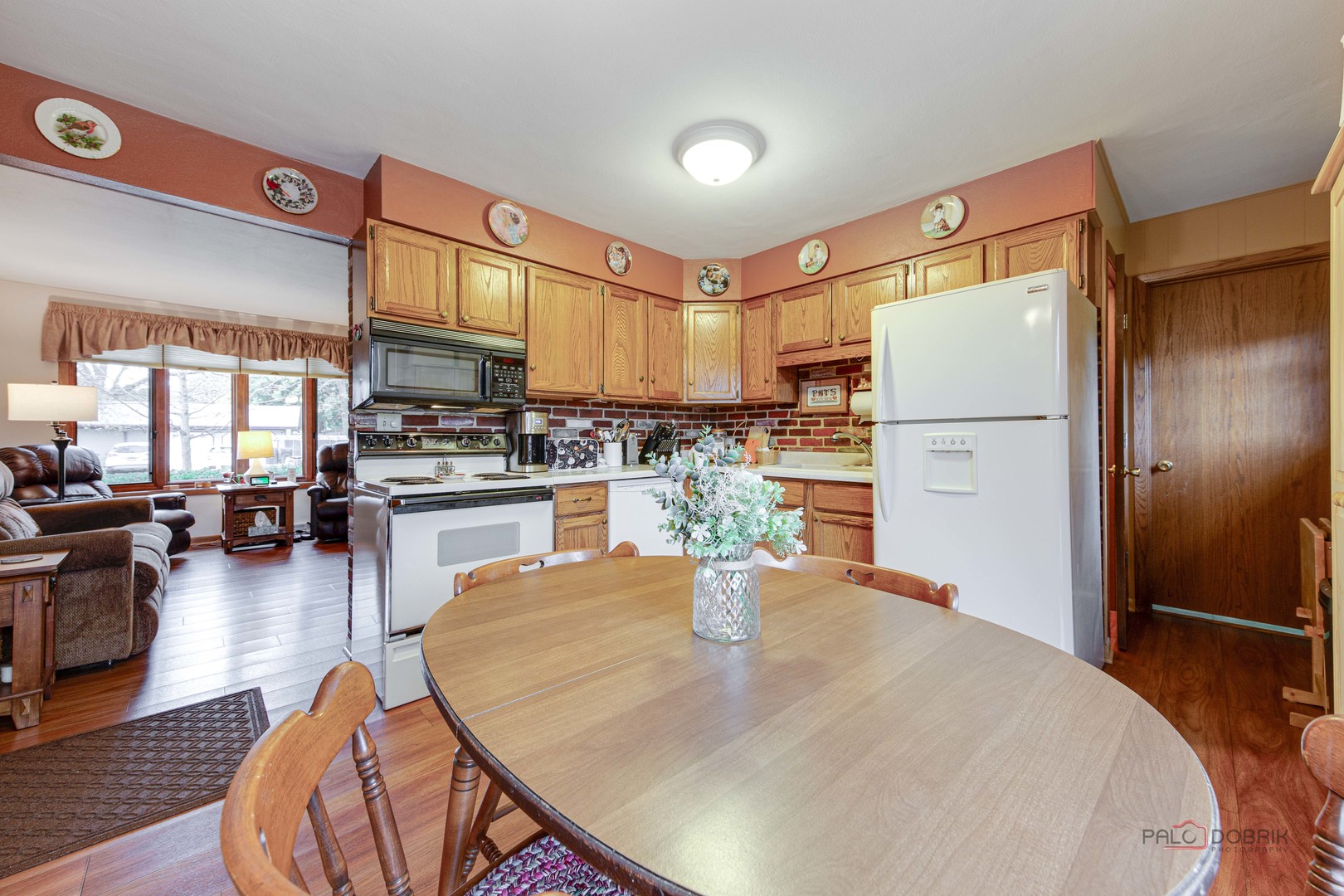 3425 Stonegate Road Waukegan, IL 60087 - Photo 10 of 25 Gallery Image 10