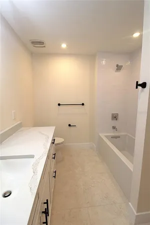 $3,595 | 280 Hidden Bay Drive, Unit 202, Osprey, FL 34229