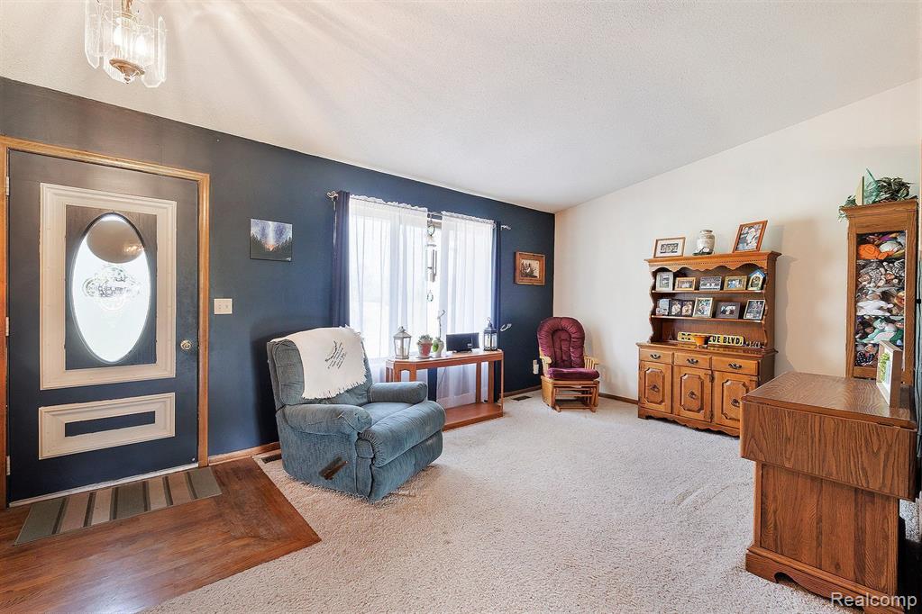 5266 North Gale Road Davison, MI 48423 - Photo 9 of 30