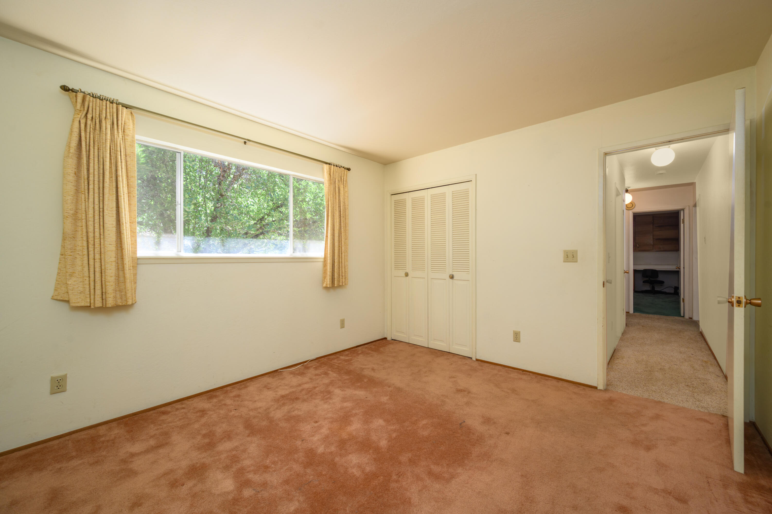 181 Meadow Road Weaverville, CA 96093 - Photo 25 of 38 bedroom 2