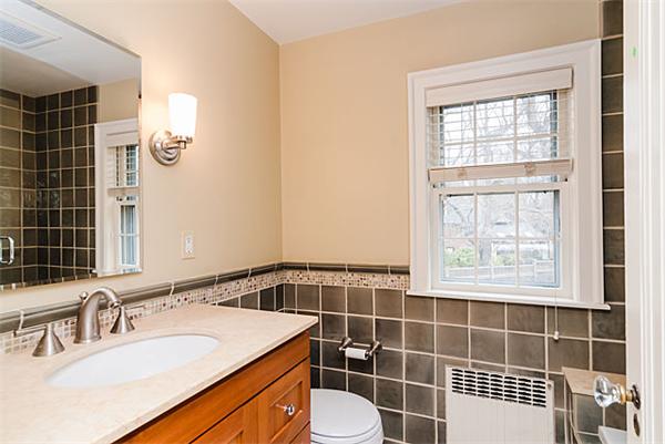 36 Howland Road Newton, MA 02465 - Photo 14 of 18