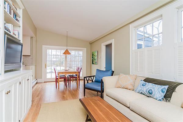 36 Howland Road Newton, MA 02465 - Photo 7 of 18