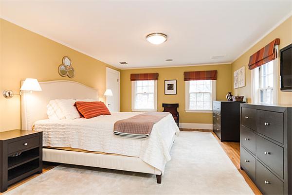 36 Howland Road Newton, MA 02465 - Photo 9 of 18