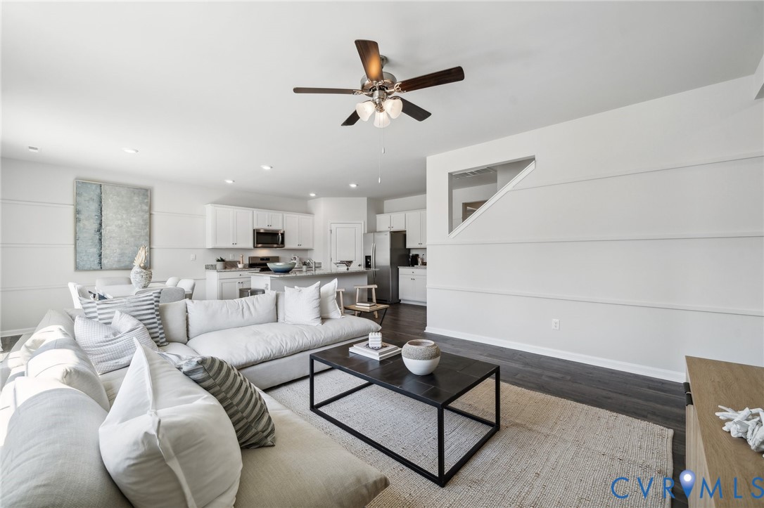 16907 Barmer Road Chesterfield, VA 23832 - Photo 10 of 31 a living room with furniture and kitchen view